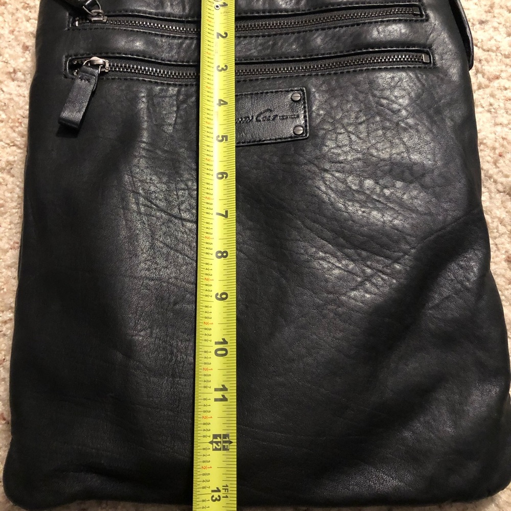 Kenneth Cole Men’s messenger bag